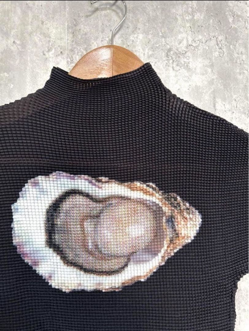 musubore pleatsed print tops 牡蠣　プリーツトップス