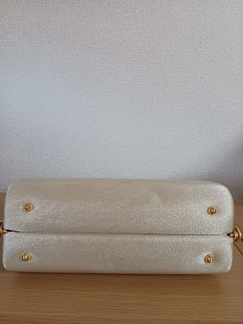 和装バッグ　高級金糸　　フォーマル 着物+パール 松 ヘアアクセサリー