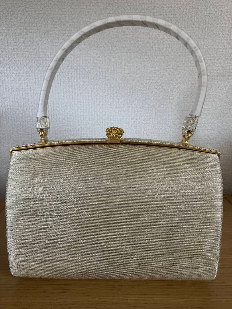 和装バッグ　高級金糸　　フォーマル 着物+パール 松 ヘアアクセサリー