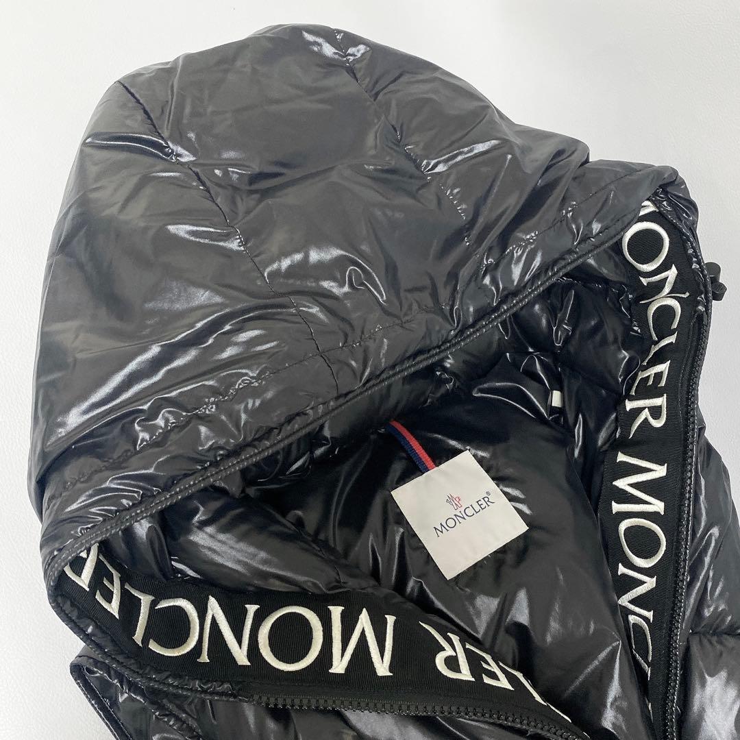 MONCLER / AGNEAUX ダウンベスト 4 ブラック メンズ