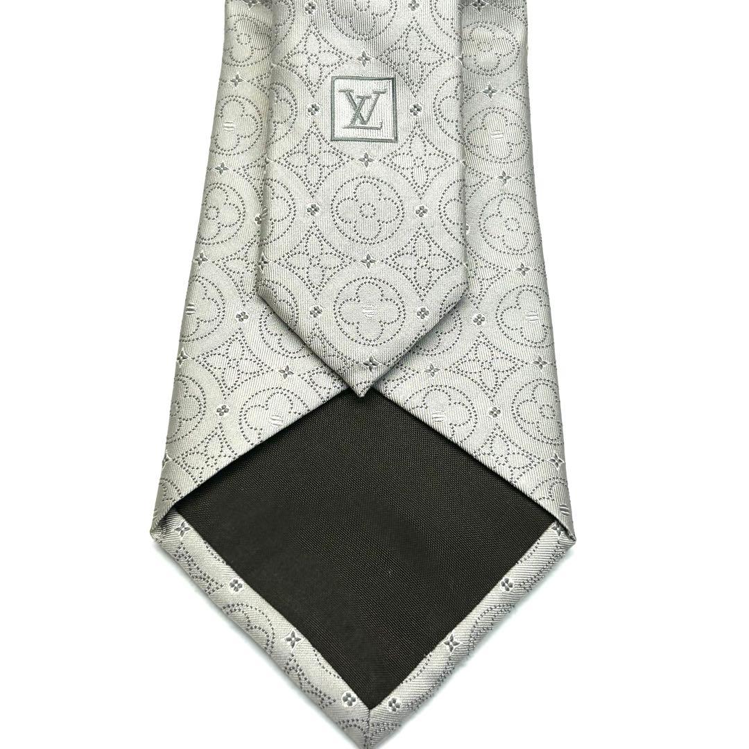 【新品同様✨】ルイヴィトン ネクタイ シルバー モノグラム 総柄 ジャガード