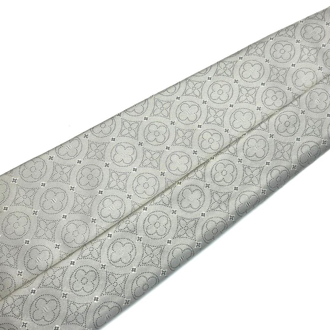 【新品同様✨】ルイヴィトン ネクタイ シルバー モノグラム 総柄 ジャガード