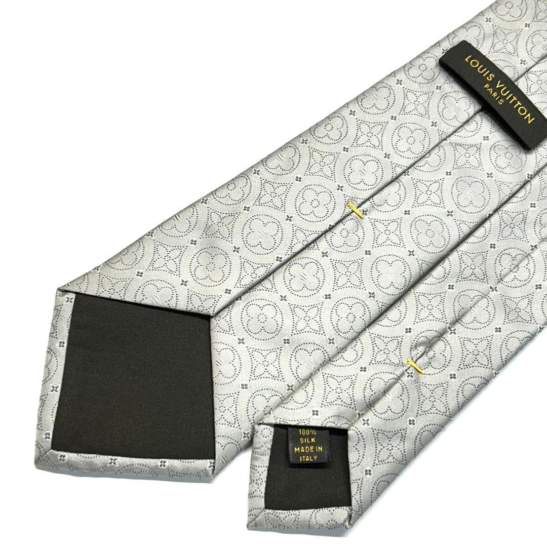 【新品同様✨】ルイヴィトン ネクタイ シルバー モノグラム 総柄 ジャガード