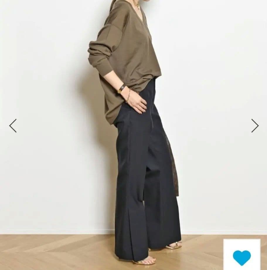 ⭕新品、未使用⭕ミューズドゥドゥーズィエムクラス☆バウト☆スリットパンツ☆ネイビ