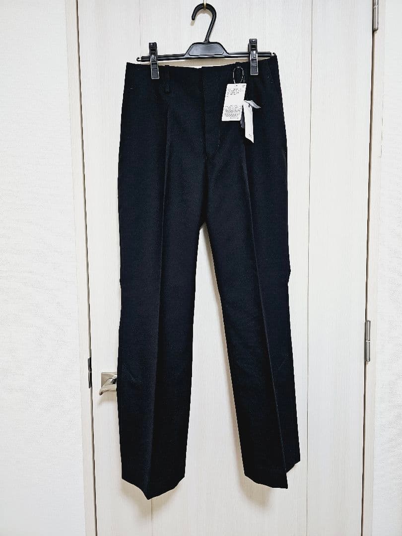 ⭕新品、未使用⭕ミューズドゥドゥーズィエムクラス☆バウト☆スリットパンツ☆ネイビ