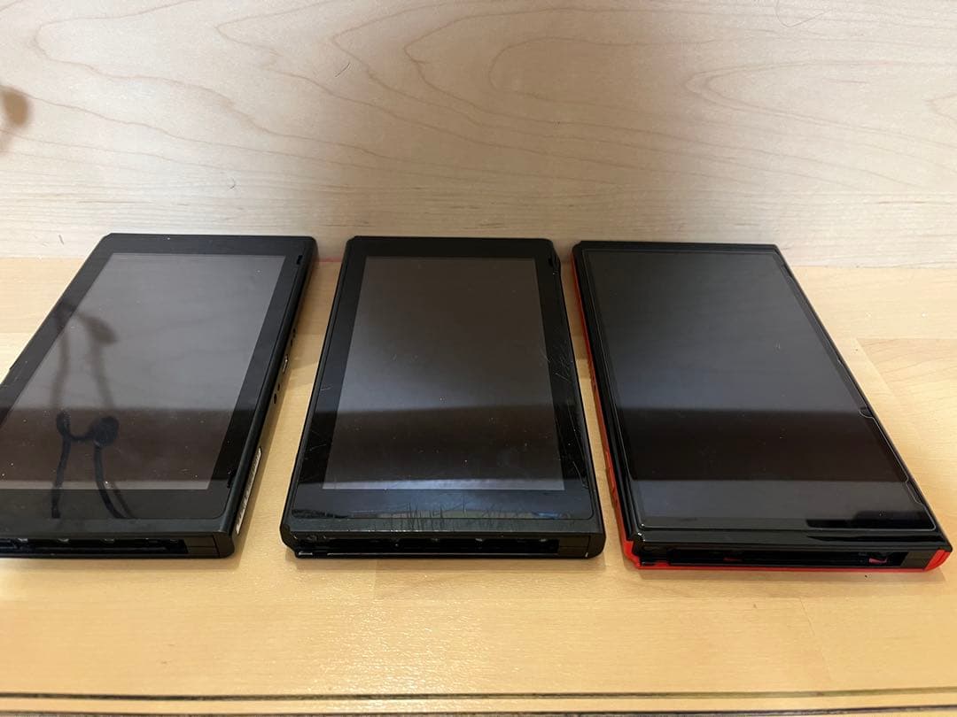 d*3様 Nintendo Switch 本体 3台 その他　ジャンク有り