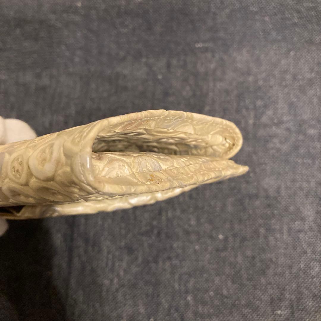 美品　ヒロコハヤシ　エレンディラ　ボタン　クリーム　長財布