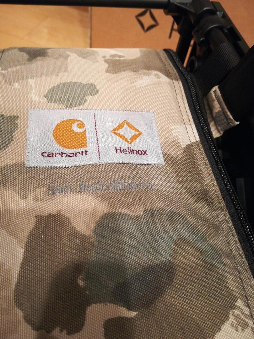 ヘリノックスCarhartt カモフラージュ折りたたみテーブル