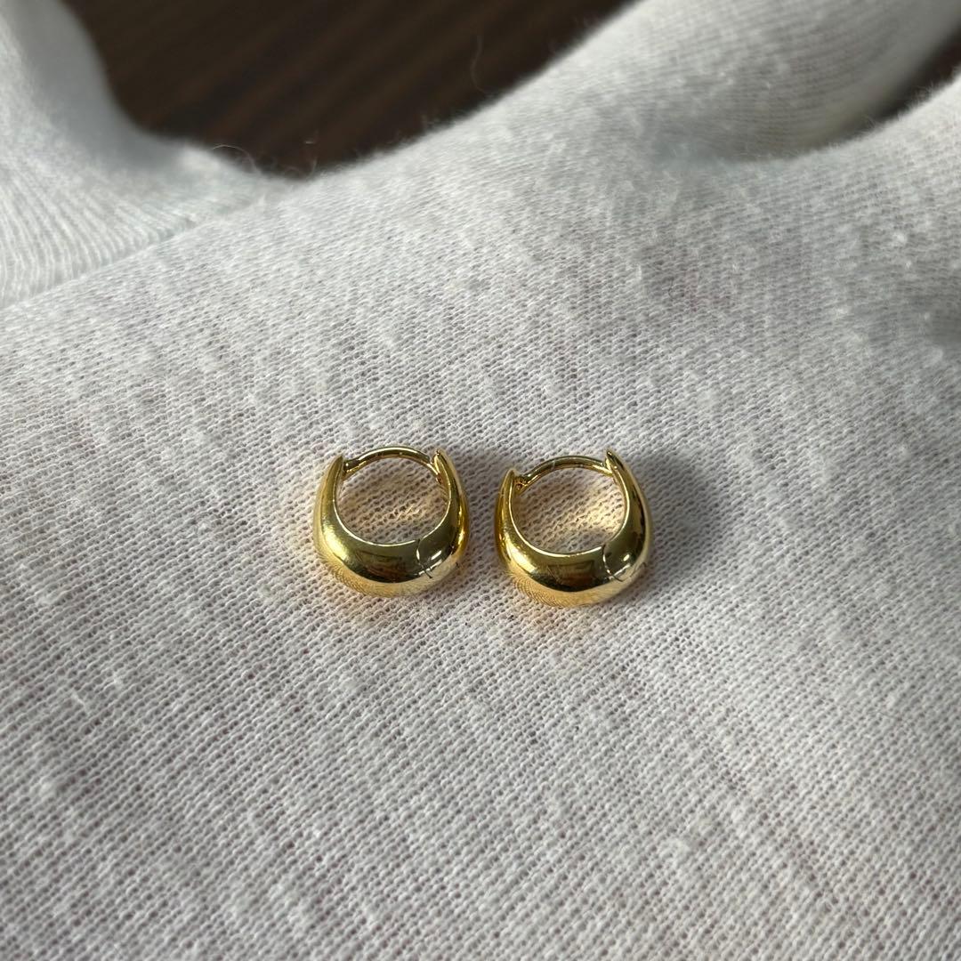 ［極美品］トムウッド　TOM WOOD アイスハギー　　ゴールド　フープピアス