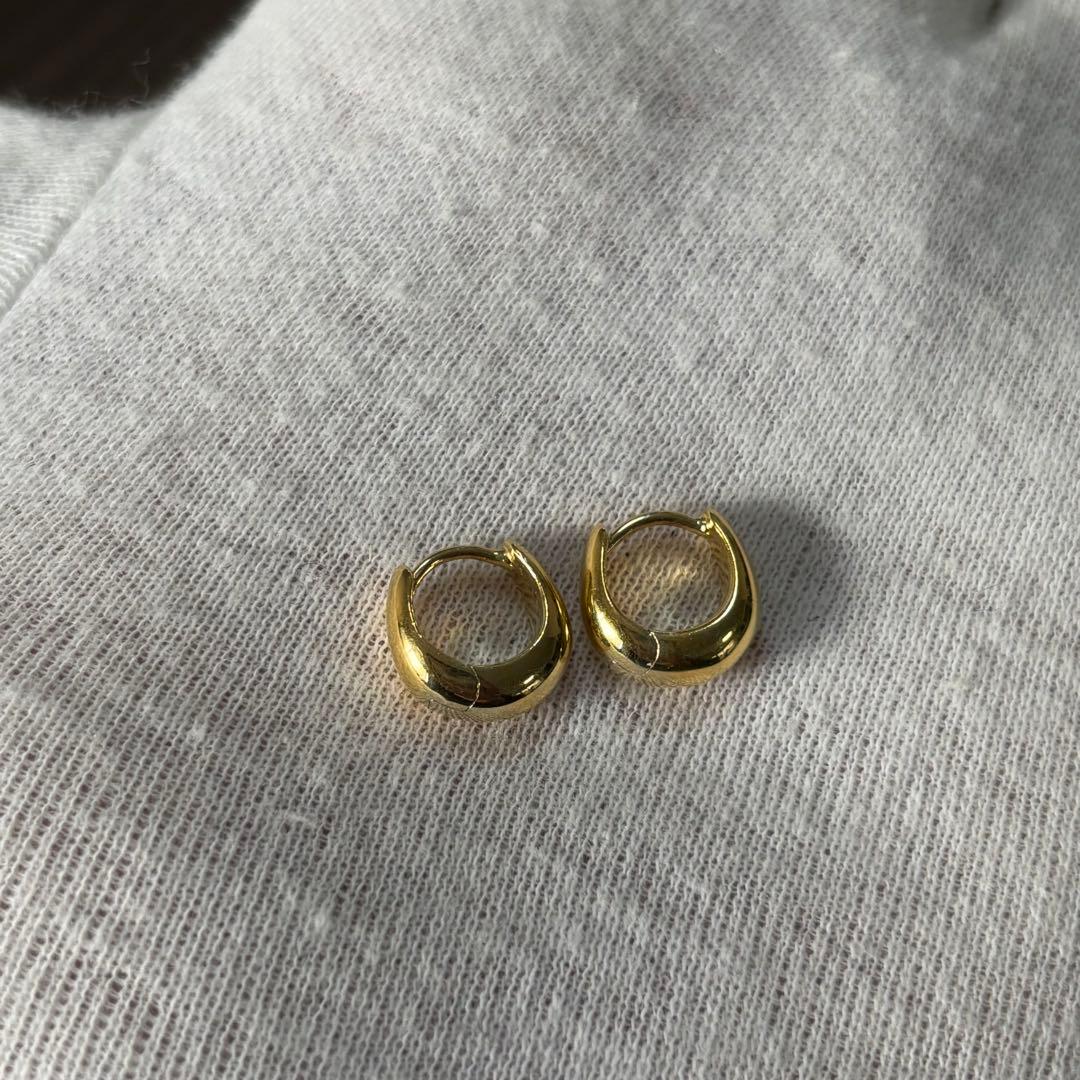 ［極美品］トムウッド　TOM WOOD アイスハギー　　ゴールド　フープピアス