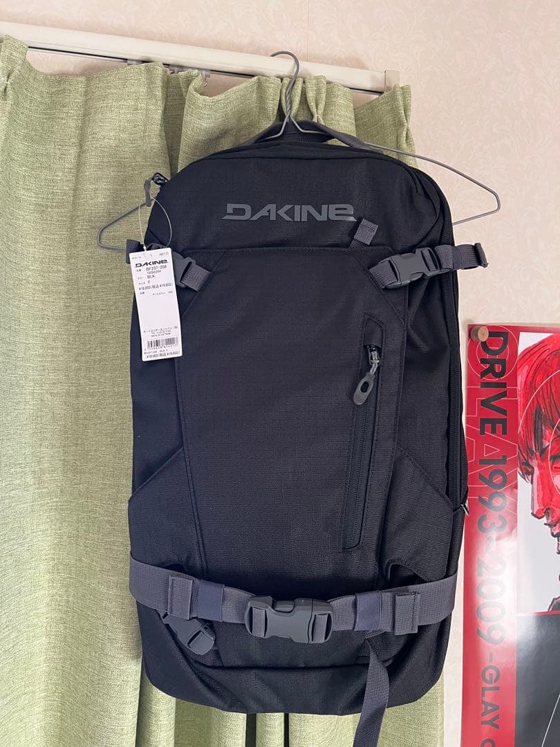 DAKINE ブラックバックパック 未使用12リットル