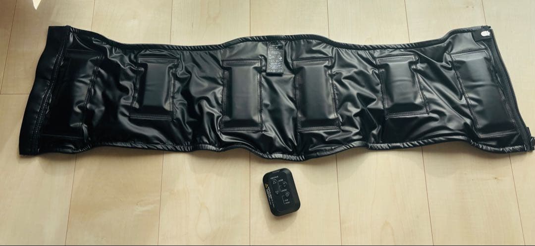 【美品】SIXPAD Core Belt2 Mサイズ コントローラ付