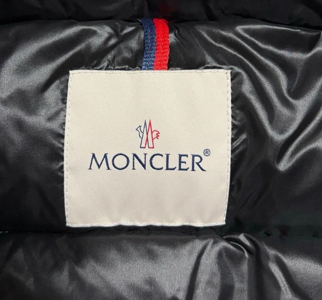 ［新品同様］モンクレール　レディース　ダウンジャケット　ダウンベスト　ファー