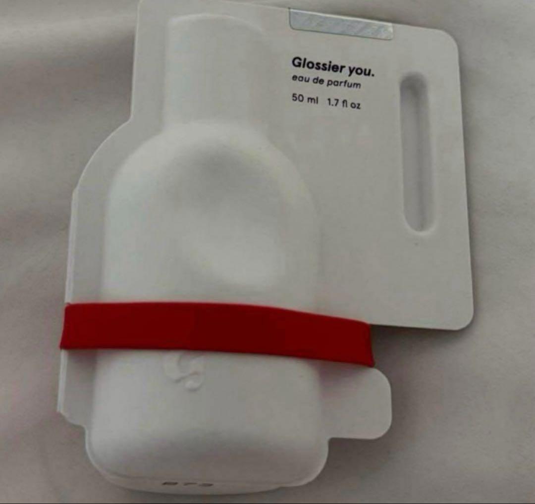 新品 Glossier グロッシアー 香水Glossier You