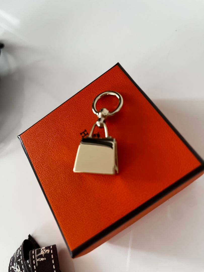 新品未使用　エルメス　ツイリーリング　ミニケリー　ゴールド