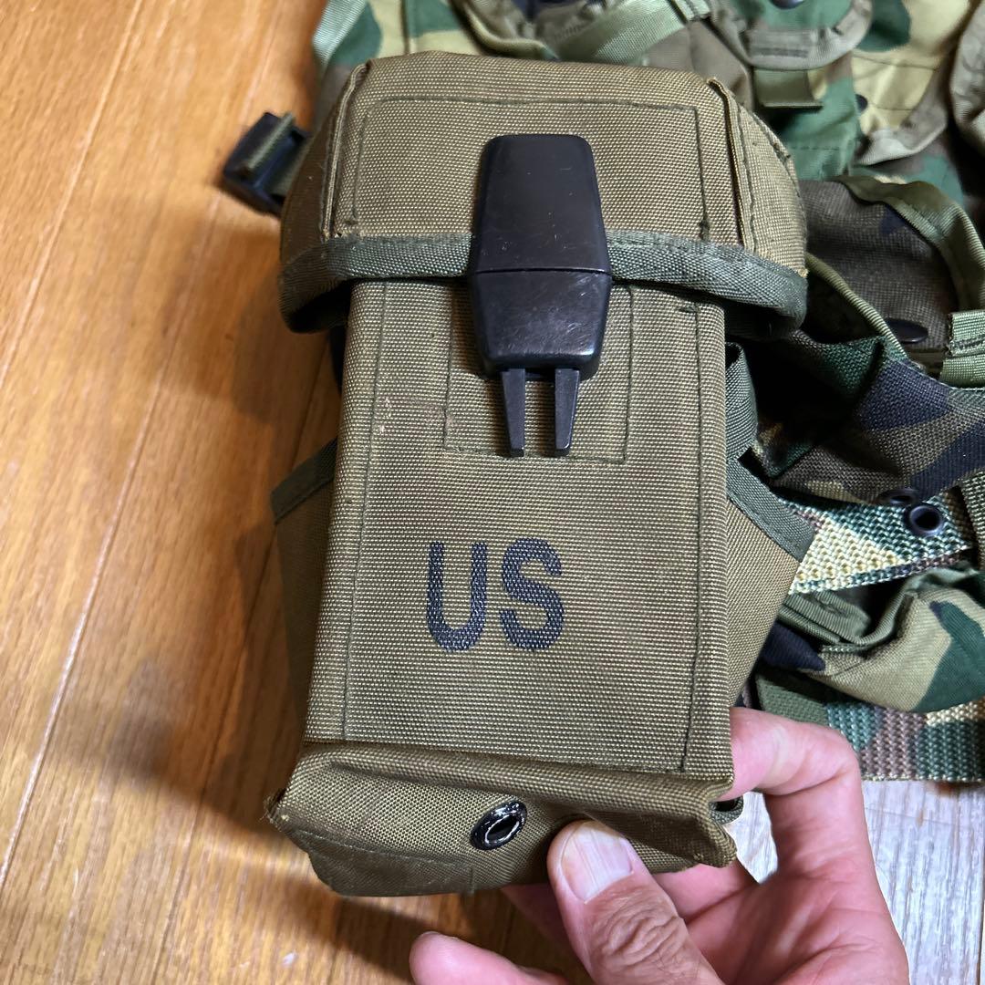 アメリカ軍 TLBV タクティカルロードベアリングベスト　水筒　マガジン入ら等