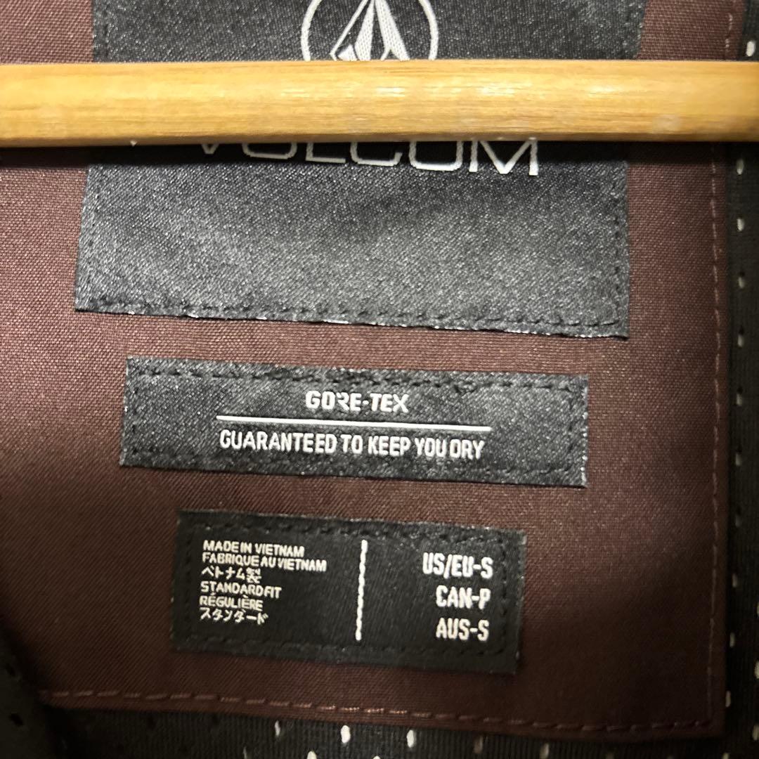 VOLCOM スノーボードウェアGORETEX ジャケット　ビブパンツ　セット
