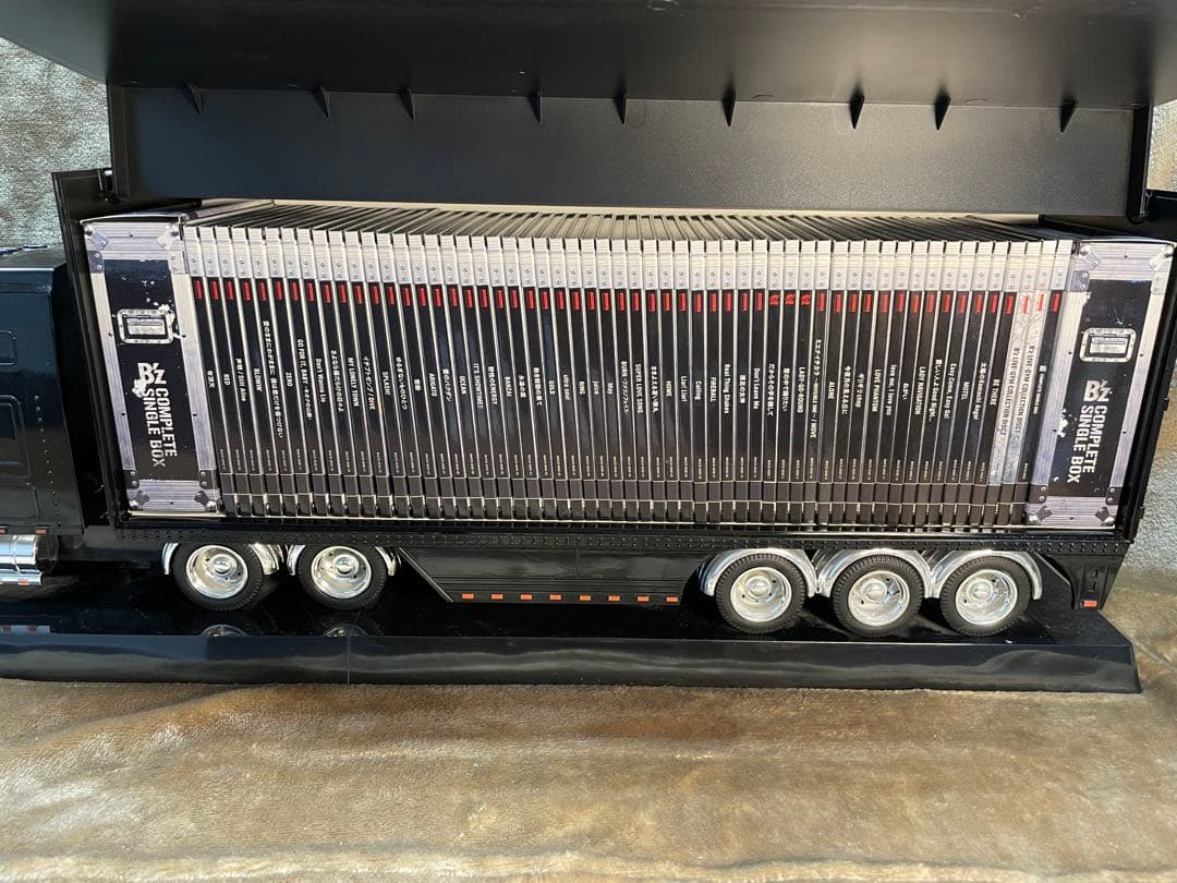 【B'z】トレーラー（COMPLETE SINGLE BOX）