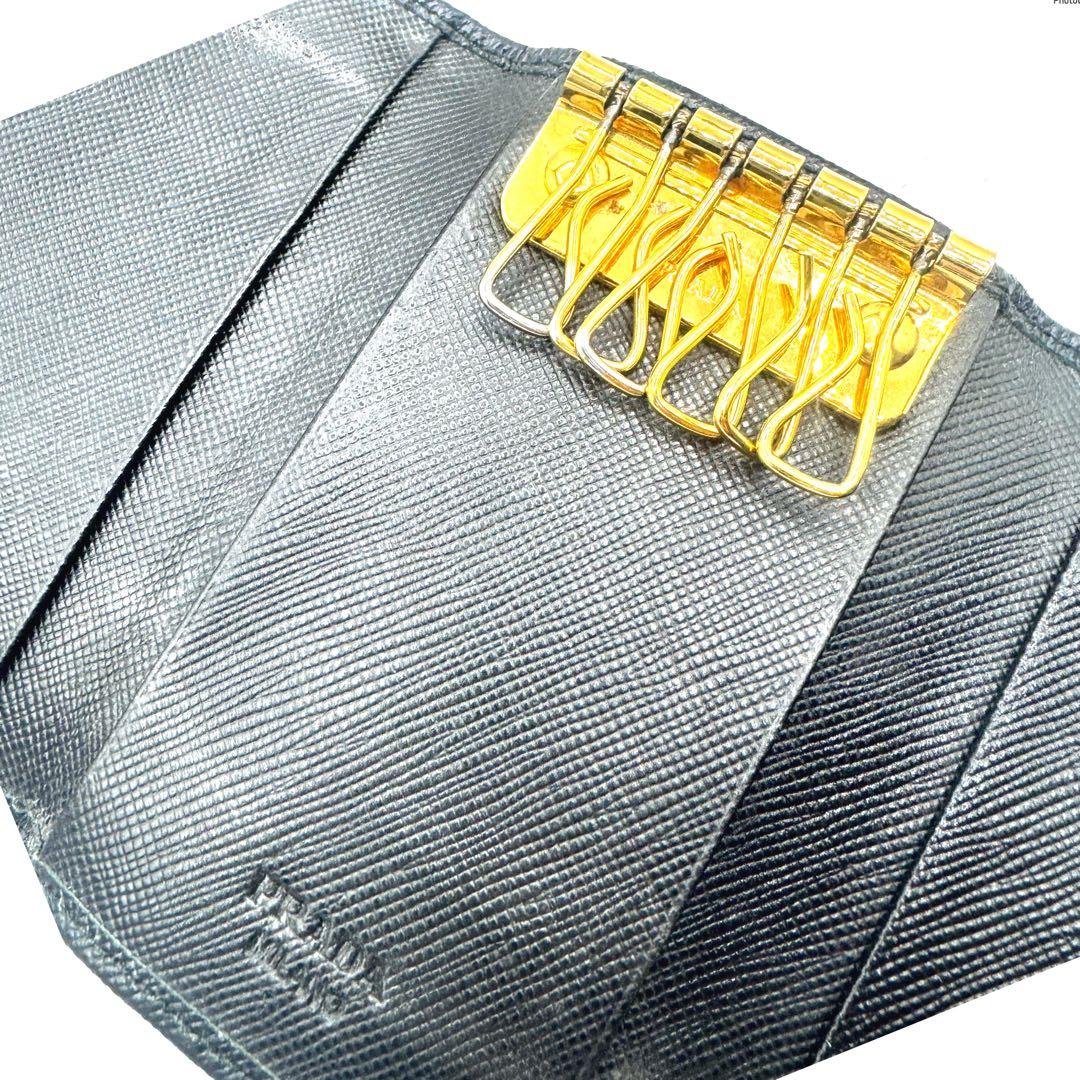 PRADA プラダ レザー キーケース 6連