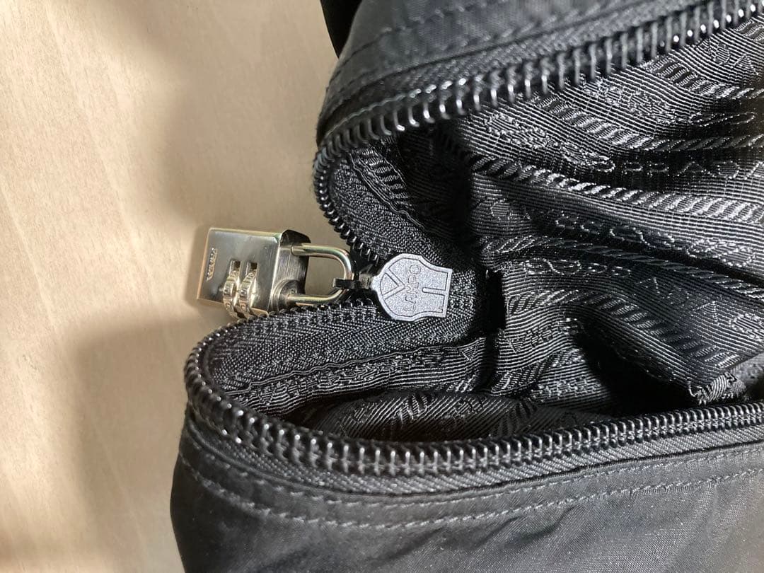 PRADAプラダボストンバッグ