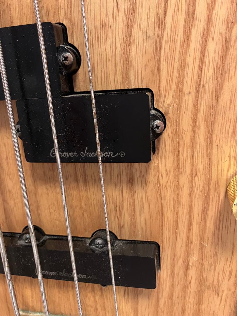 Grover Jackson■エレキベース■ナチュラル　ウッド