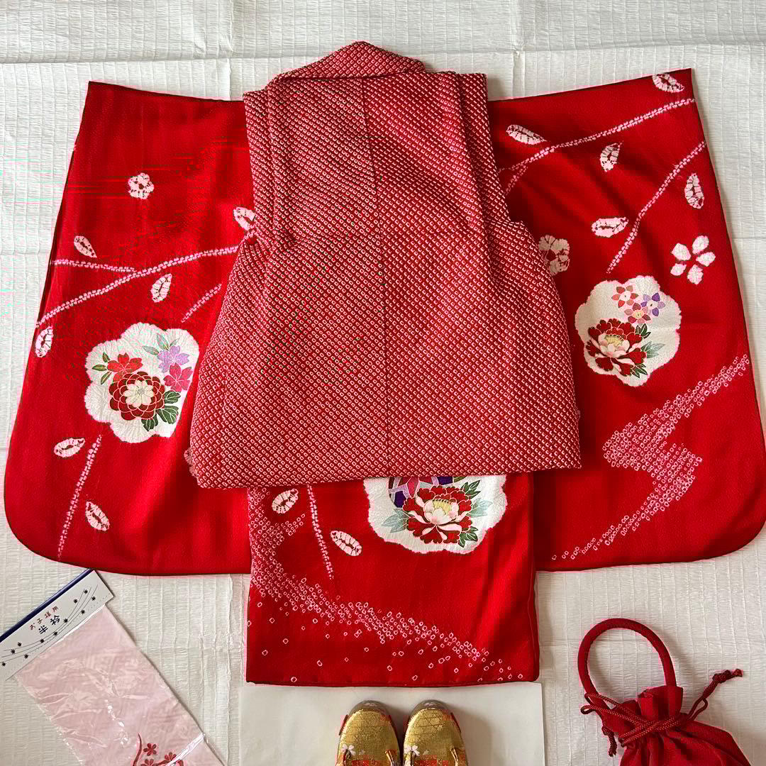 七五三 3歳 フルセット 着物 753 絹 被布 総絞り 三歳 赤 草履 刺繍