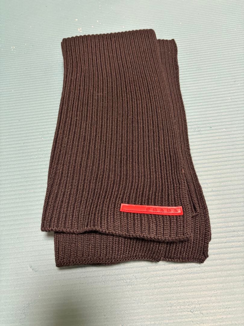 PRADA スポーツ　ブラック マフラー 100%厚手ウール　プラダ