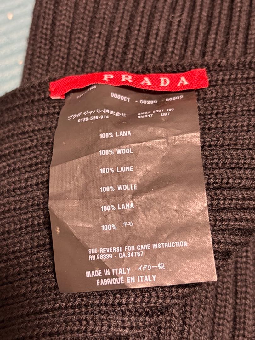 PRADA スポーツ　ブラック マフラー 100%厚手ウール　プラダ