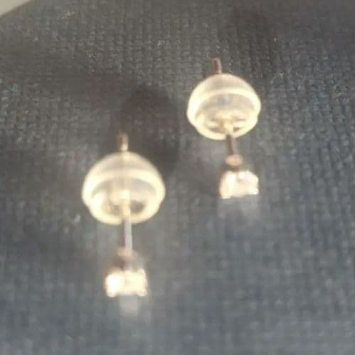 か*お様 0.01カラットダイアモンドスタッドピアス