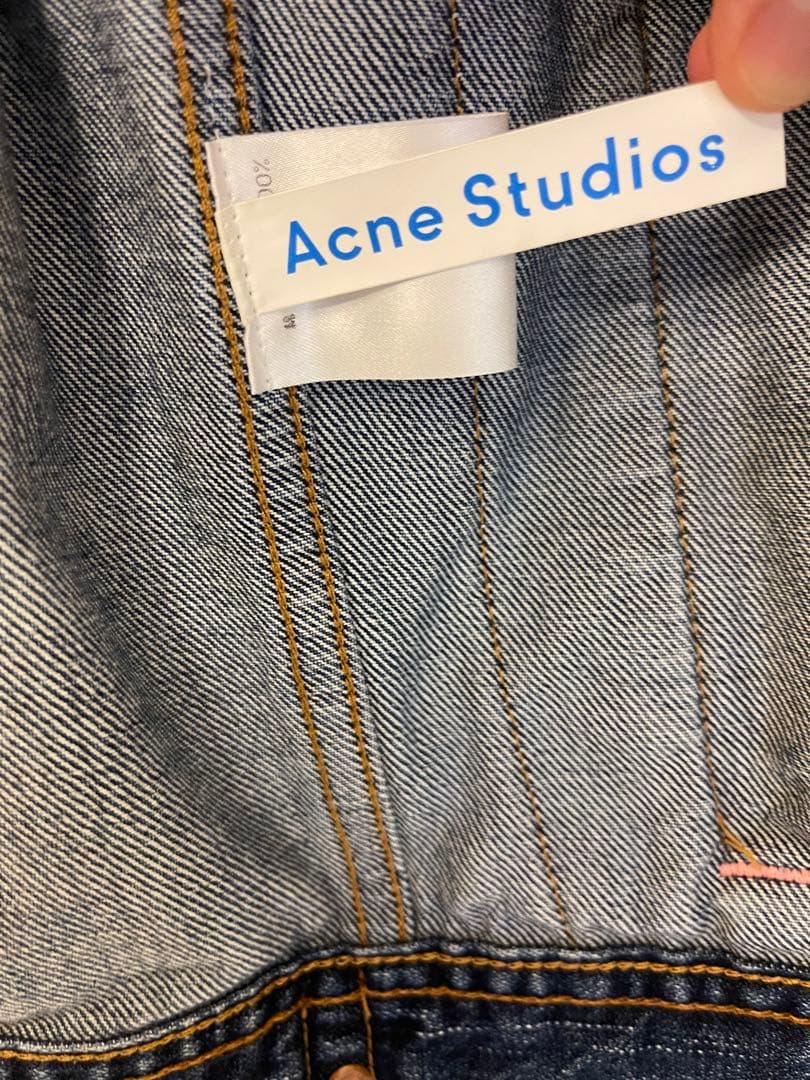 Acne Studiosのデニム 新ライン Bla Konstのデニムジャケット