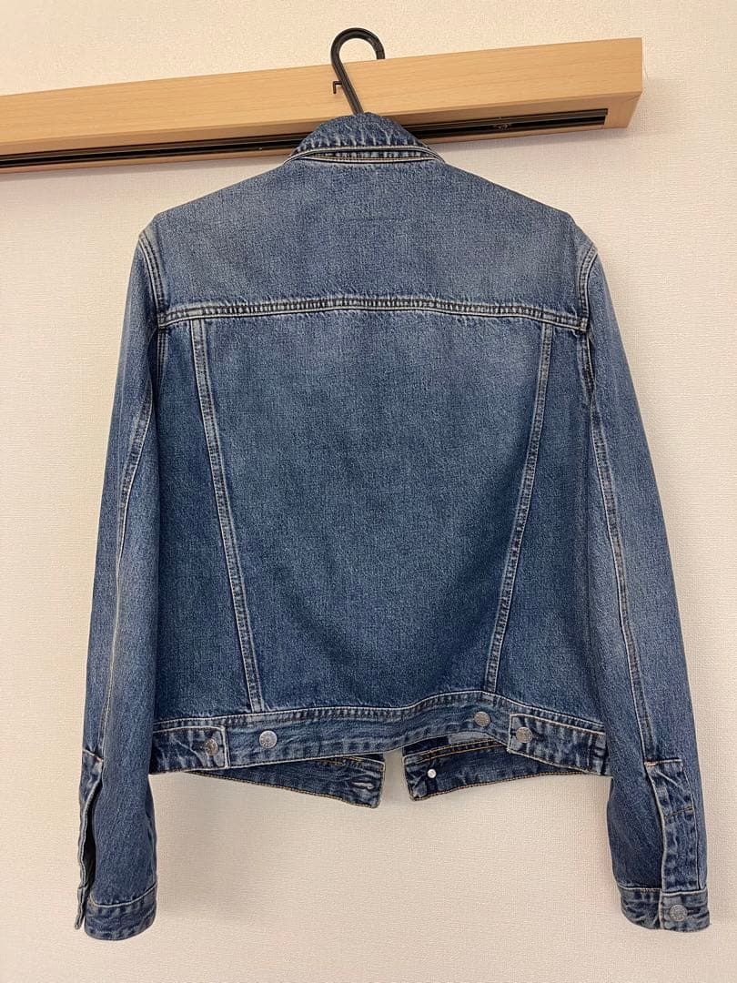 Acne Studiosのデニム 新ライン Bla Konstのデニムジャケット