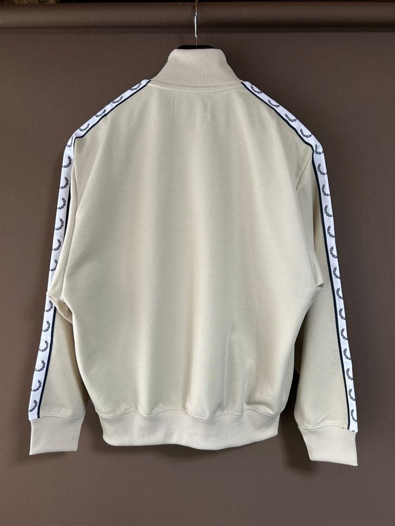 Taped Track Jacket／フレッドペリートラックジャケット
