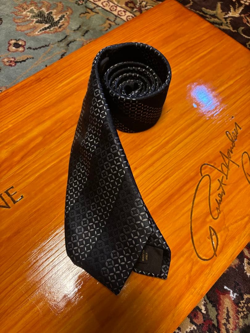 超美品Louis Vuitton モノグラム模様 ネクタイ