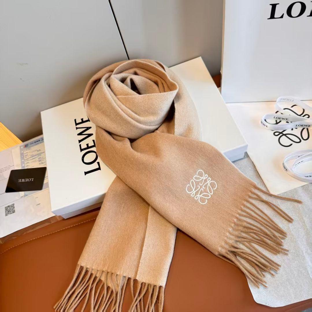 ロエベ　アナグラム刺繍　カシミヤマフラー