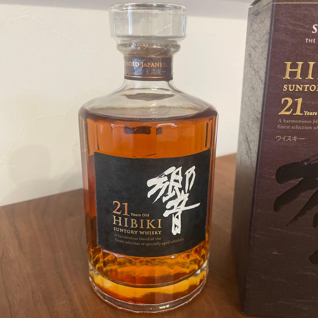 サントリー響 21年ウイスキー 700ml 新品未開封箱綺麗