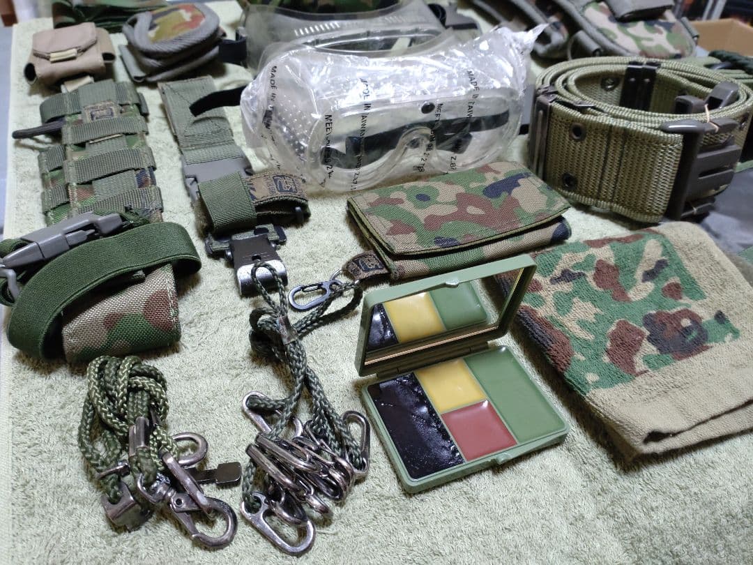 たつ房　迷彩個人携行品セット(バラ売り不可)