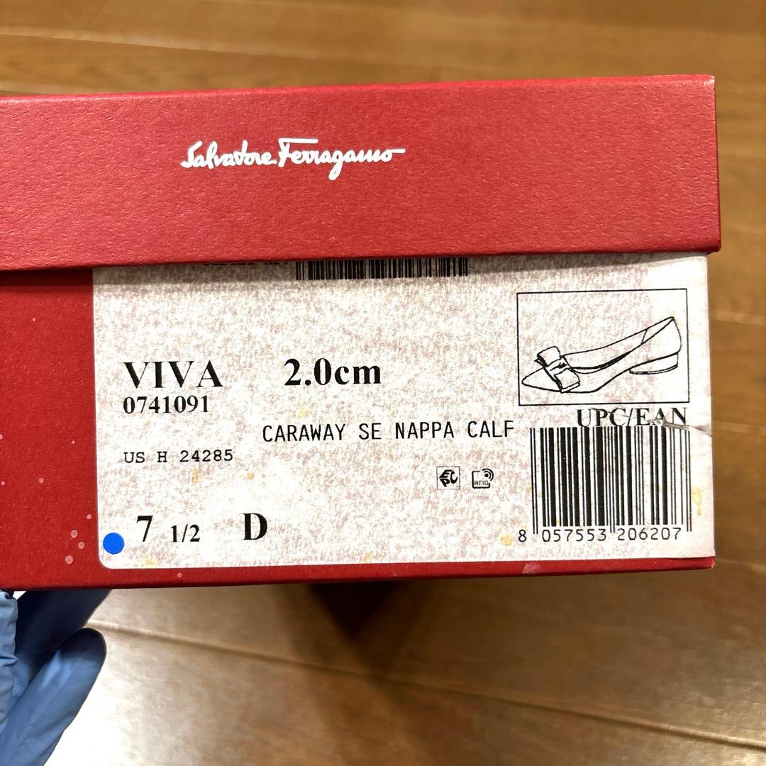 フェラガモ VIVA ナッパカーフ　キャラウェイ　リボンパンプス71/2 サイズ