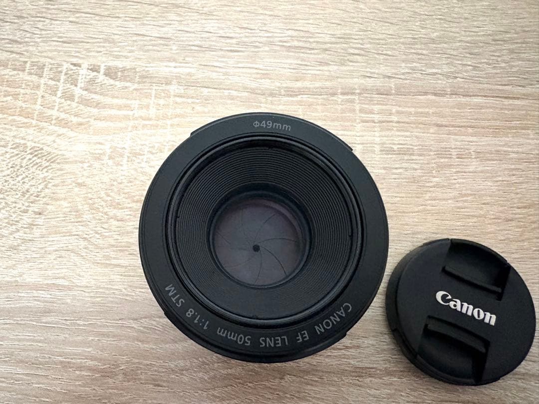 美品　Canon EF 50mm f/1.8 STM レンズ