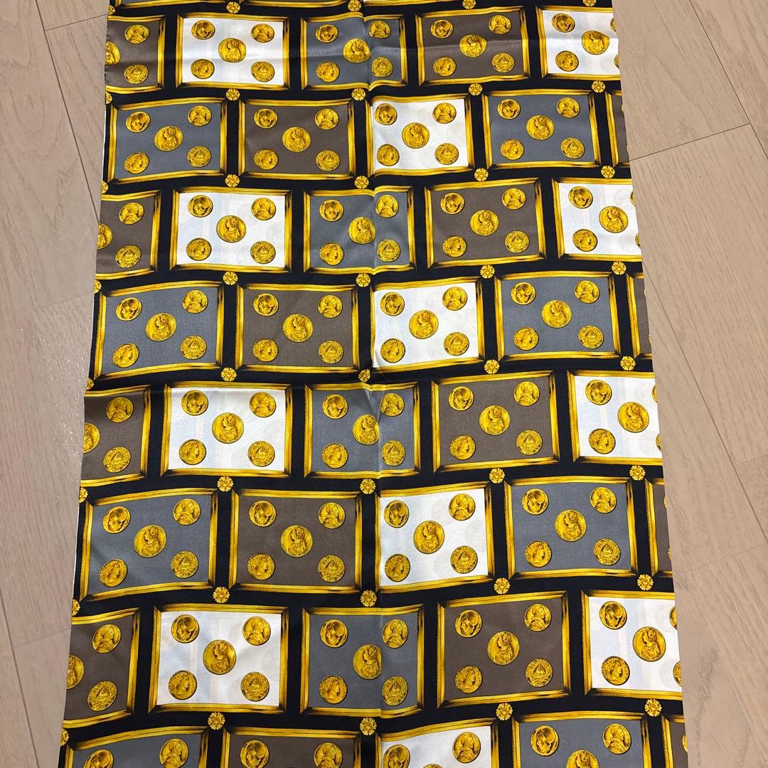 Zilli シルク100% マフラー 柄