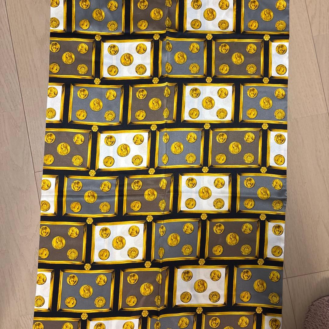 Zilli シルク100% マフラー 柄