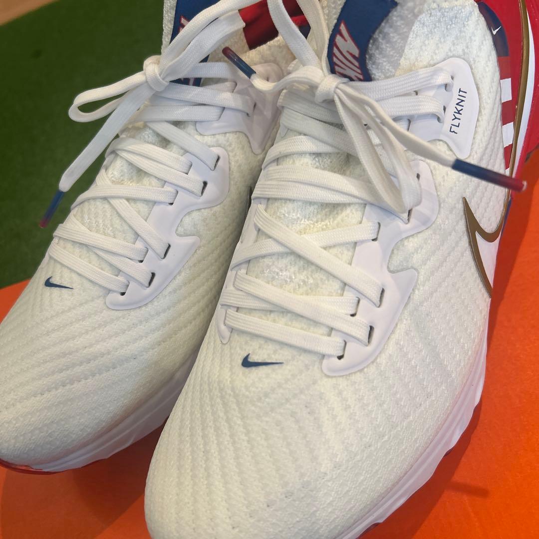 【限定品　新品未使用‼️】ナイキエアズーム　インフィニティツアー　28.5