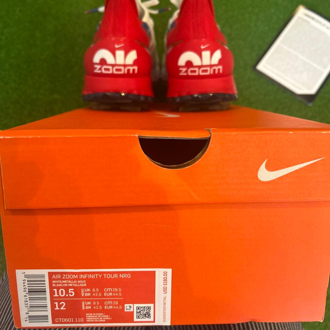 【限定品　新品未使用‼️】ナイキエアズーム　インフィニティツアー　28.5