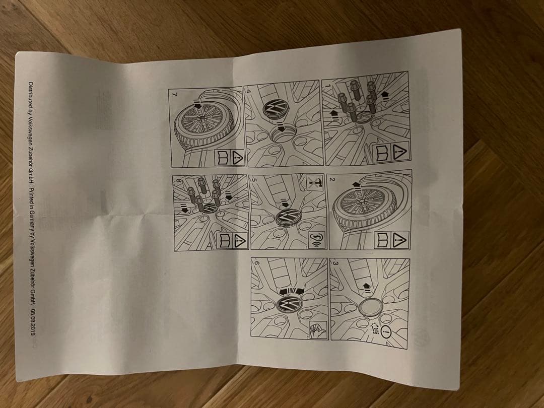 Volkswagen ダイナミックハブキャップ 4個セット