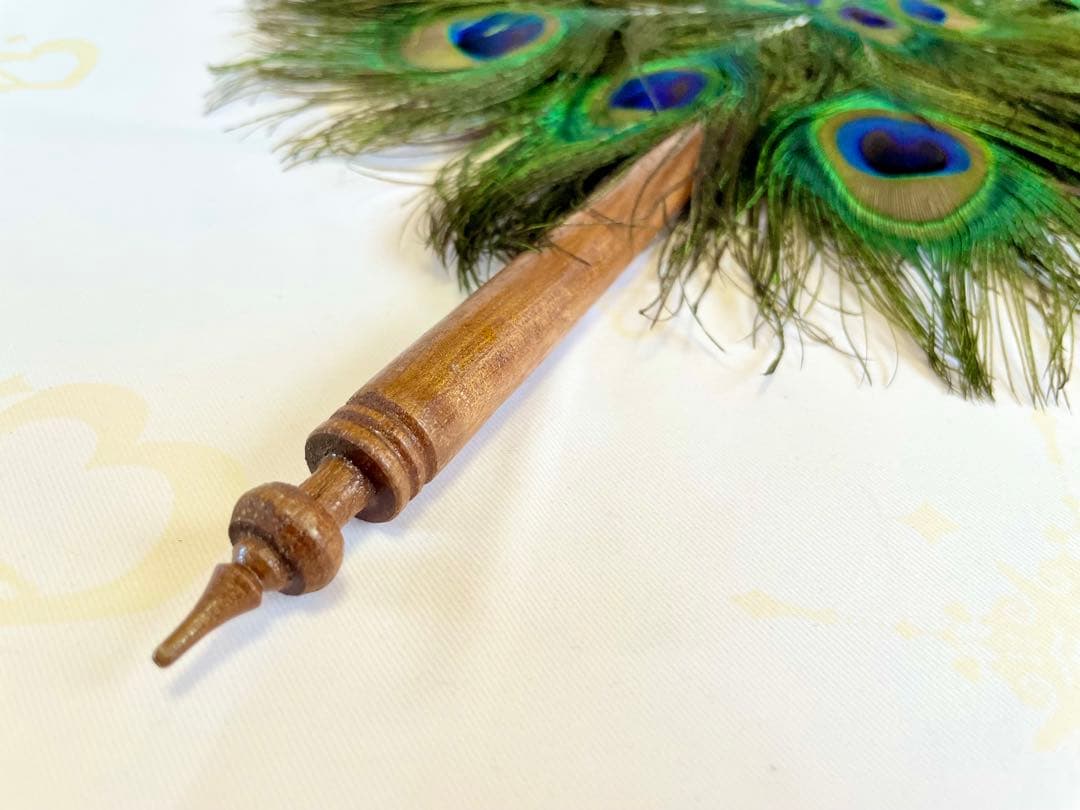 ★超貴重！縁起物★本物 孔雀の羽うちわ 特大52cm×40cm 2枚