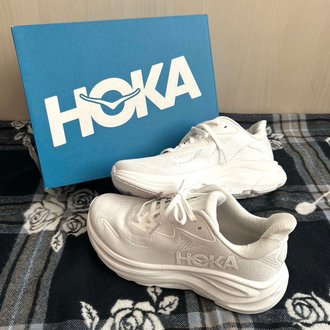大人気ホカHOKAレディース23 ㎝クリフトン10未使用に近い値引き交渉OKです