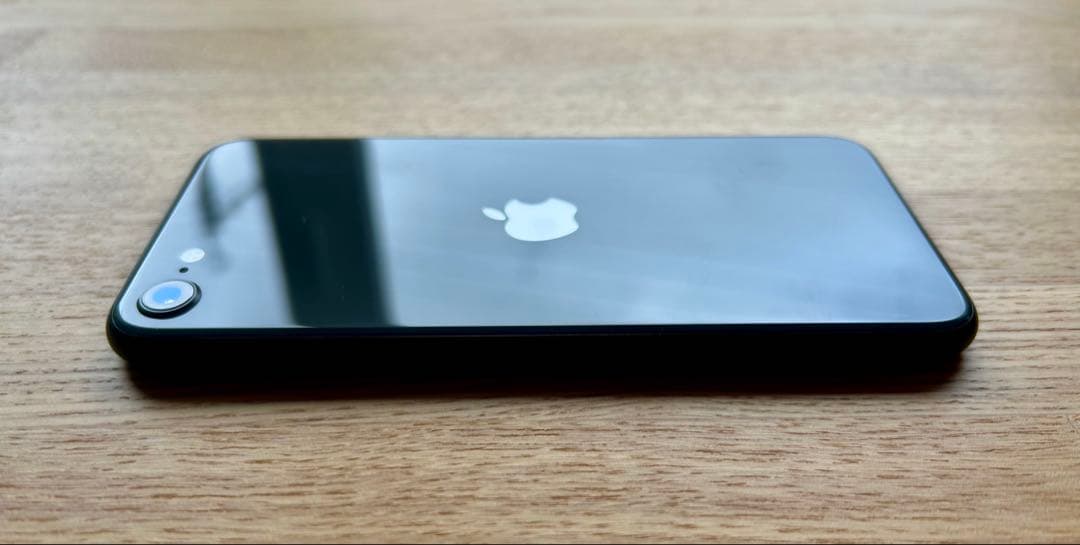 携帯電話本体 iPhone SE 128GB