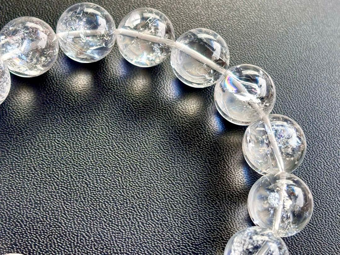 究極品質　超希少幻の逸品　ヒマラヤ最高峰のパワー　幻の虹と雪のマニカラン水晶