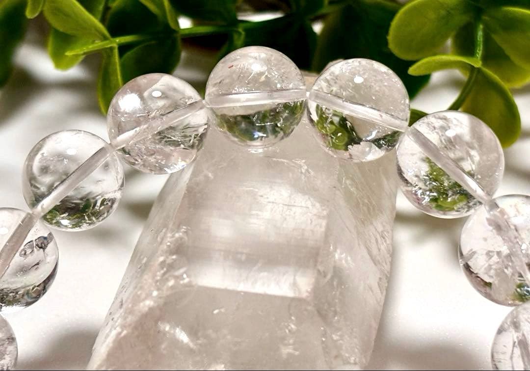 究極品質　超希少幻の逸品　ヒマラヤ最高峰のパワー　幻の虹と雪のマニカラン水晶