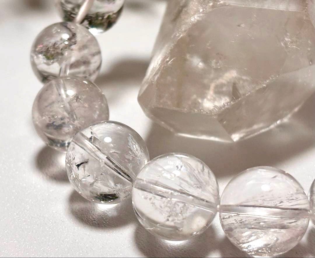 究極品質　超希少幻の逸品　ヒマラヤ最高峰のパワー　幻の虹と雪のマニカラン水晶