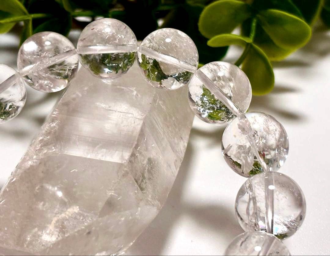 究極品質　超希少幻の逸品　ヒマラヤ最高峰のパワー　幻の虹と雪のマニカラン水晶